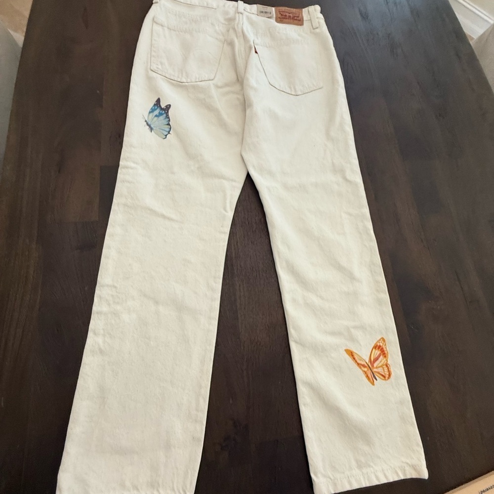 Levi's 501 Original high rise straight leg cream Jeans with Colorful Butterfly - Picture 2 of 10